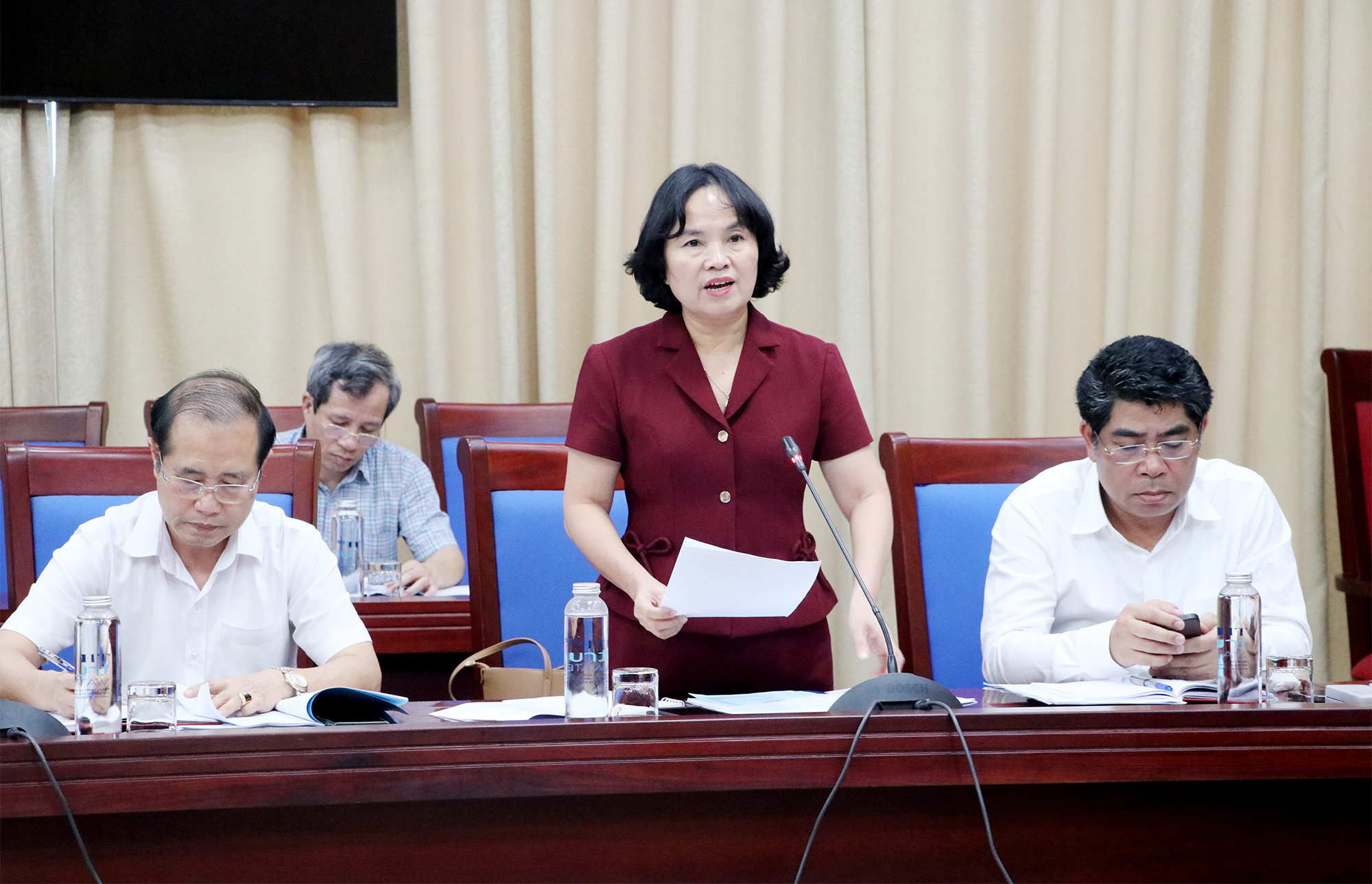 Anh-tin-bai